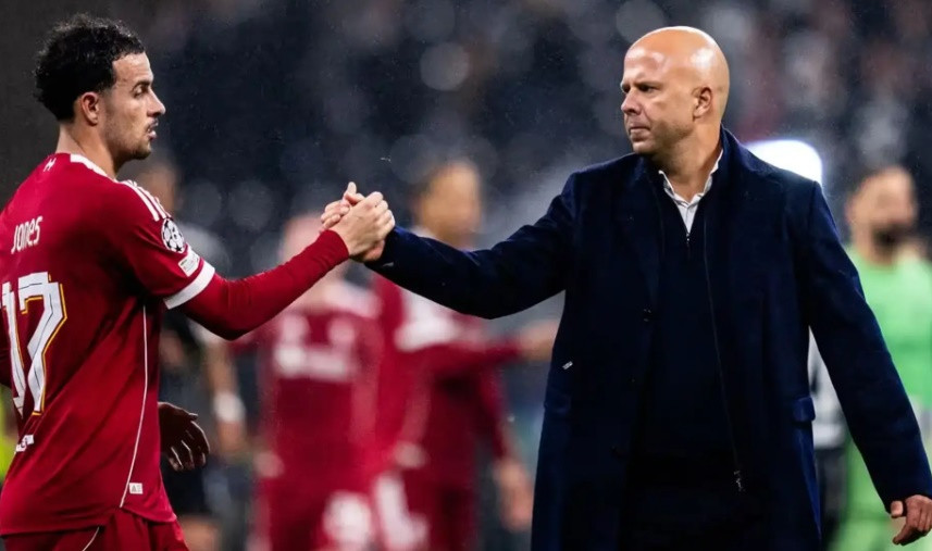 Liverpool đối mặt sai lầm lịch sử nếu bán linh hồn bản địa Curtis Jones