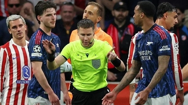 Arsenal và nỗi uất ức tại Madrid: Khi VAR và tiểu xảo che mờ màn trình diễn đẳng cấp