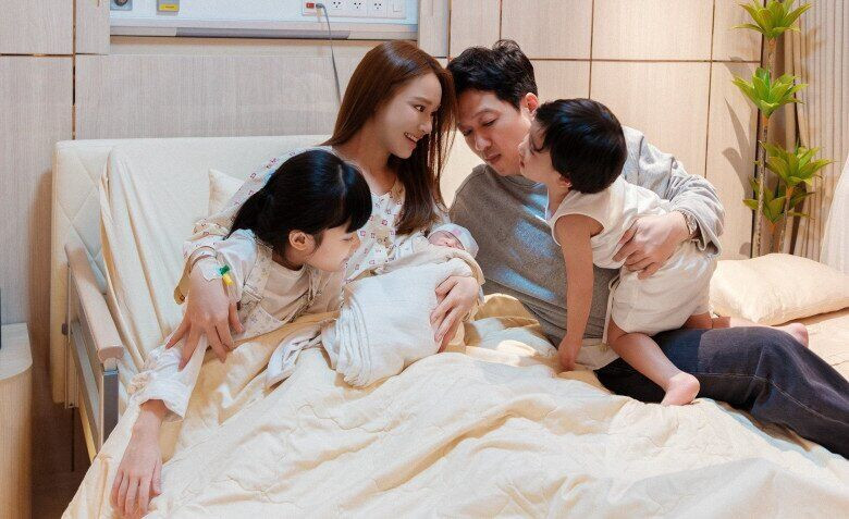 Hành trình 12 năm của dàn sao Tuổi thanh xuân: Nhã Phương làm mẹ 3 con, Kang Tae Oh thăng hoa sự nghiệp