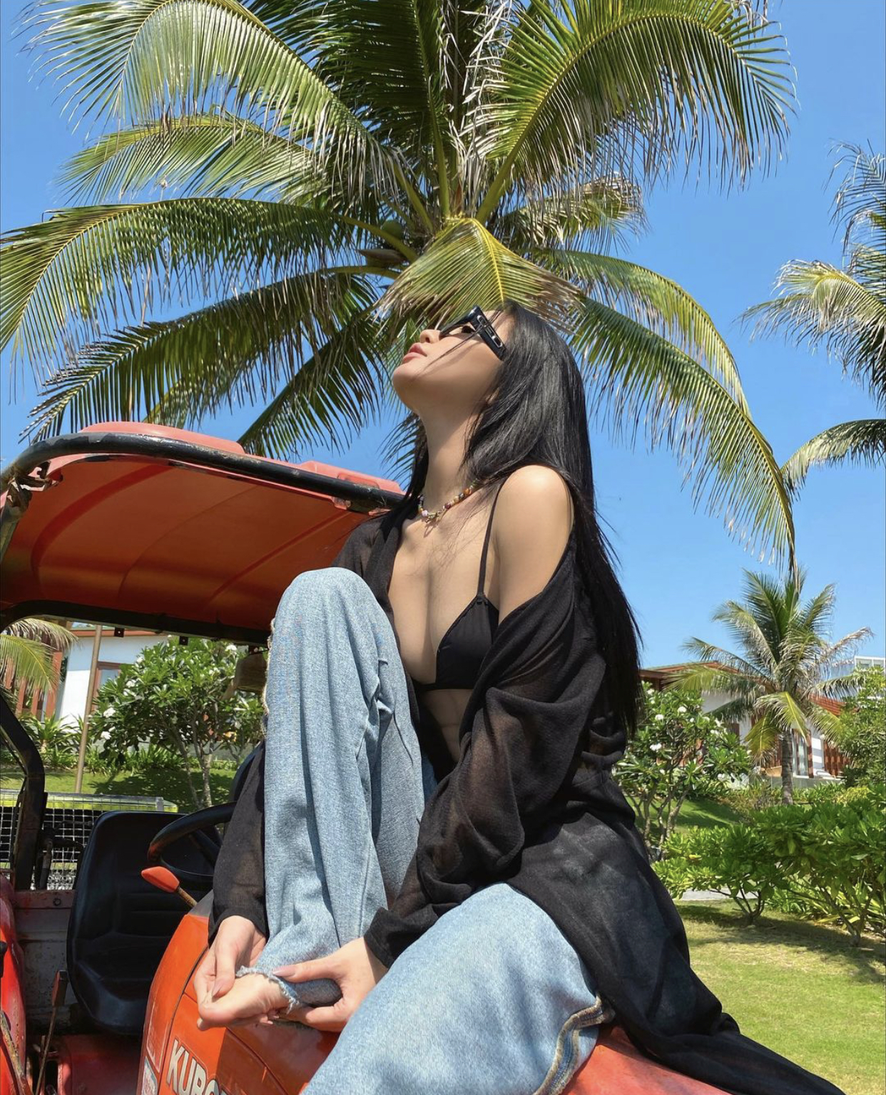 Ca sĩ Bích Phương ngày càng táo bạo và đẹp Ca sĩ Bích Phương ngày càng táo bạo và đẹp