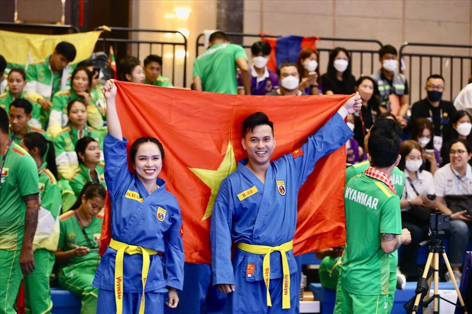 Võ sĩ Hoàng Dũ nén đau giành huy chương vàng vovinam SEA Games 32