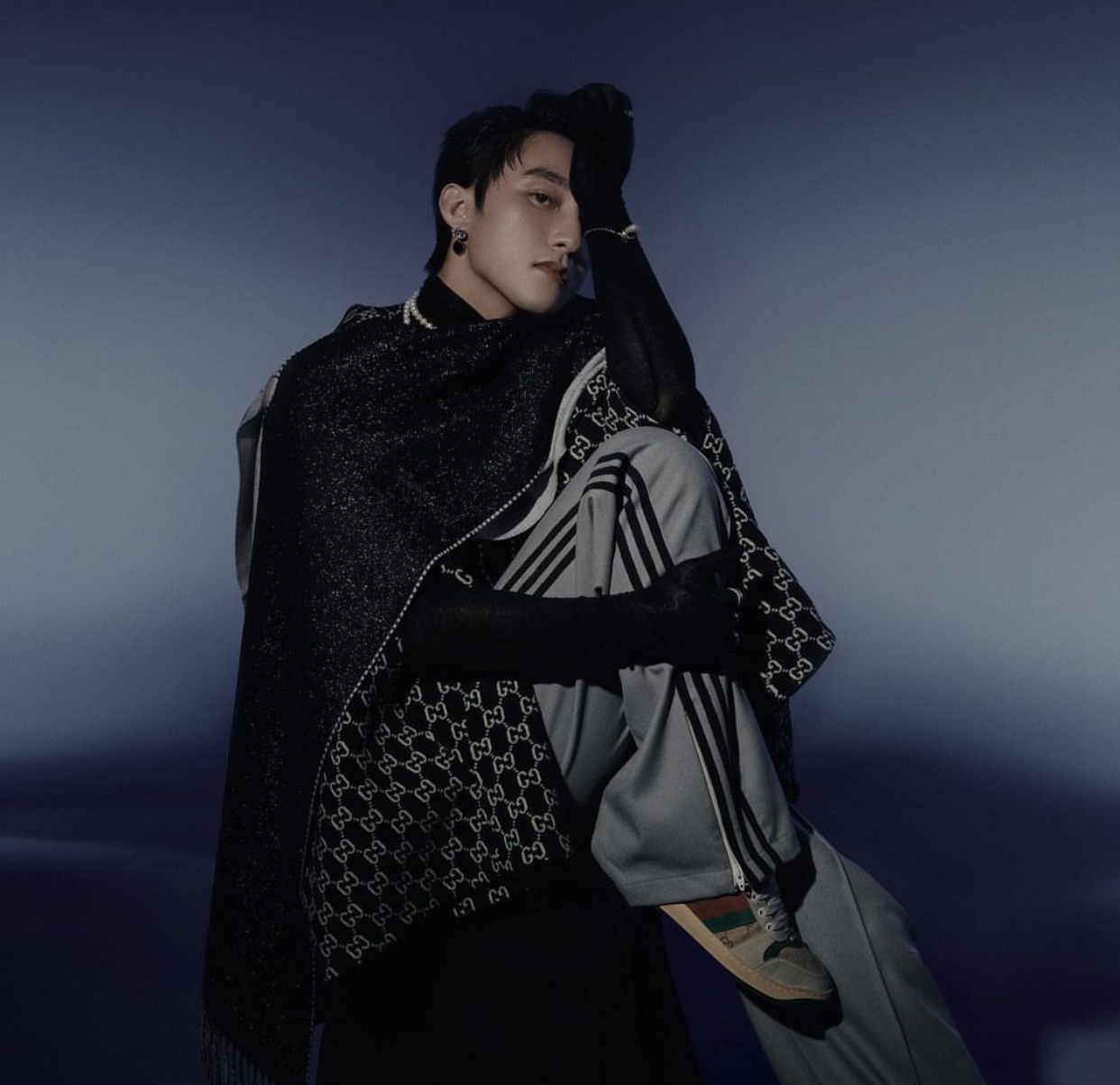 Sơn Tùng trong trang phục của Gucci, xứng đáng là ""bạn thân độc quyền"" Việt Nam Sơn Tùng trong trang phục của Gucci, xứng đáng là ""bạn thân độc quyền"" Việt Nam