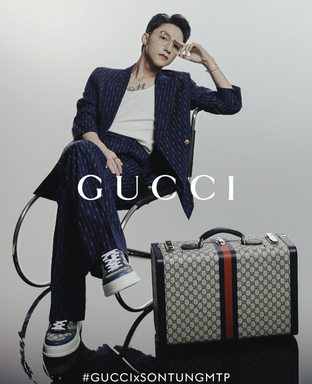 Sơn Tùng trong trang phục của Gucci, xứng đáng là ""bạn thân độc quyền"" Việt Nam