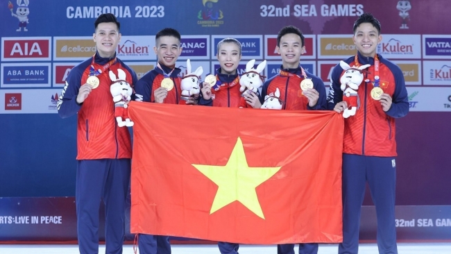 SEA Games 32 ngày 14/5: &quot;Bội thu" HCV, Việt Nam đứng vững ngôi số 1