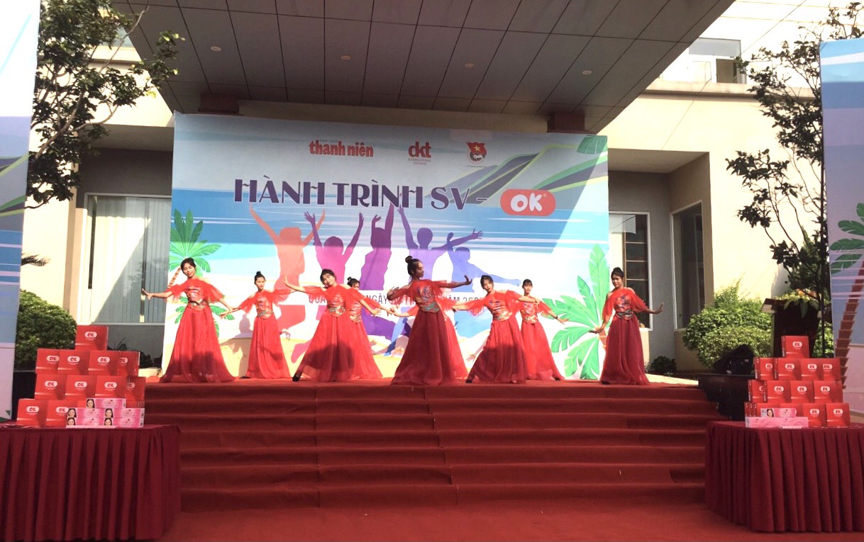 Đoàn viên, sinh viên tỉnh Quảng Bình hào hứng với "Hành trình SV - OK" Đoàn viên, sinh viên tỉnh Quảng Bình hào hứng với "Hành trình SV - OK"