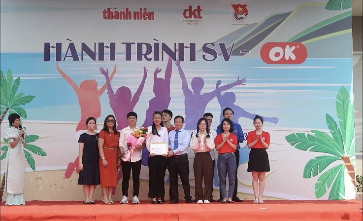 Đoàn viên, sinh viên tỉnh Quảng Bình hào hứng với "Hành trình SV - OK" Đoàn viên, sinh viên tỉnh Quảng Bình hào hứng với "Hành trình SV - OK"