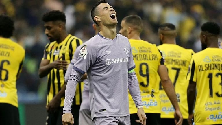 Chuỗi ngày buồn của Ronaldo kéo dài