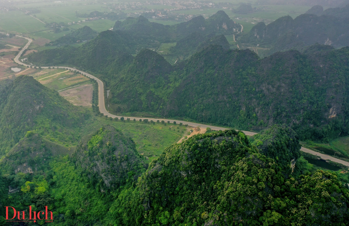 Di sản thiên nhiên hoang sơ, hùng vĩ ở Ninh Bình