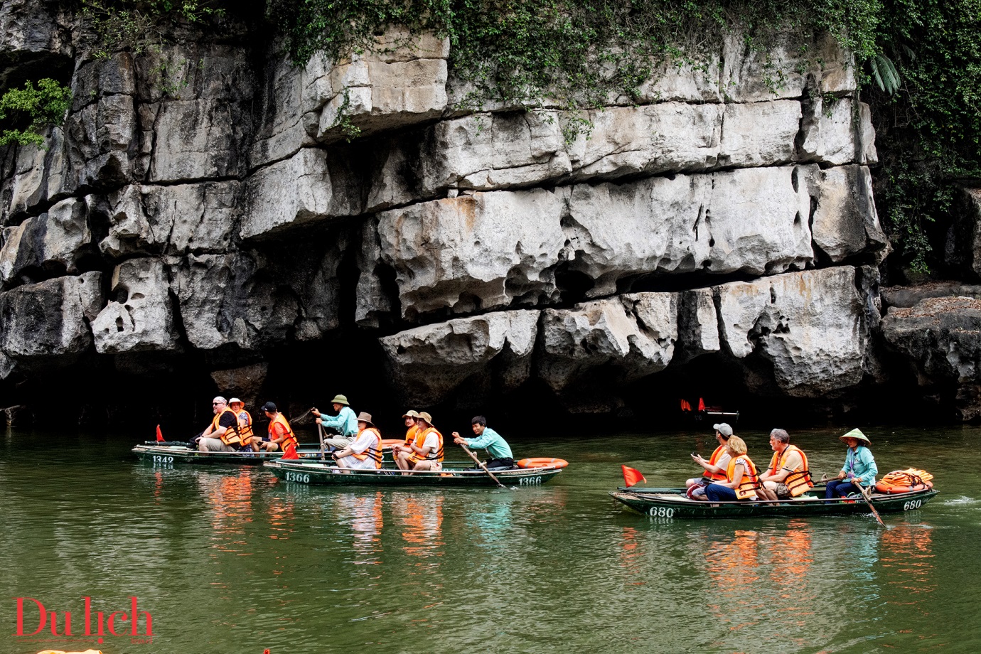 Di sản thiên nhiên hoang sơ, hùng vĩ ở Ninh Bình