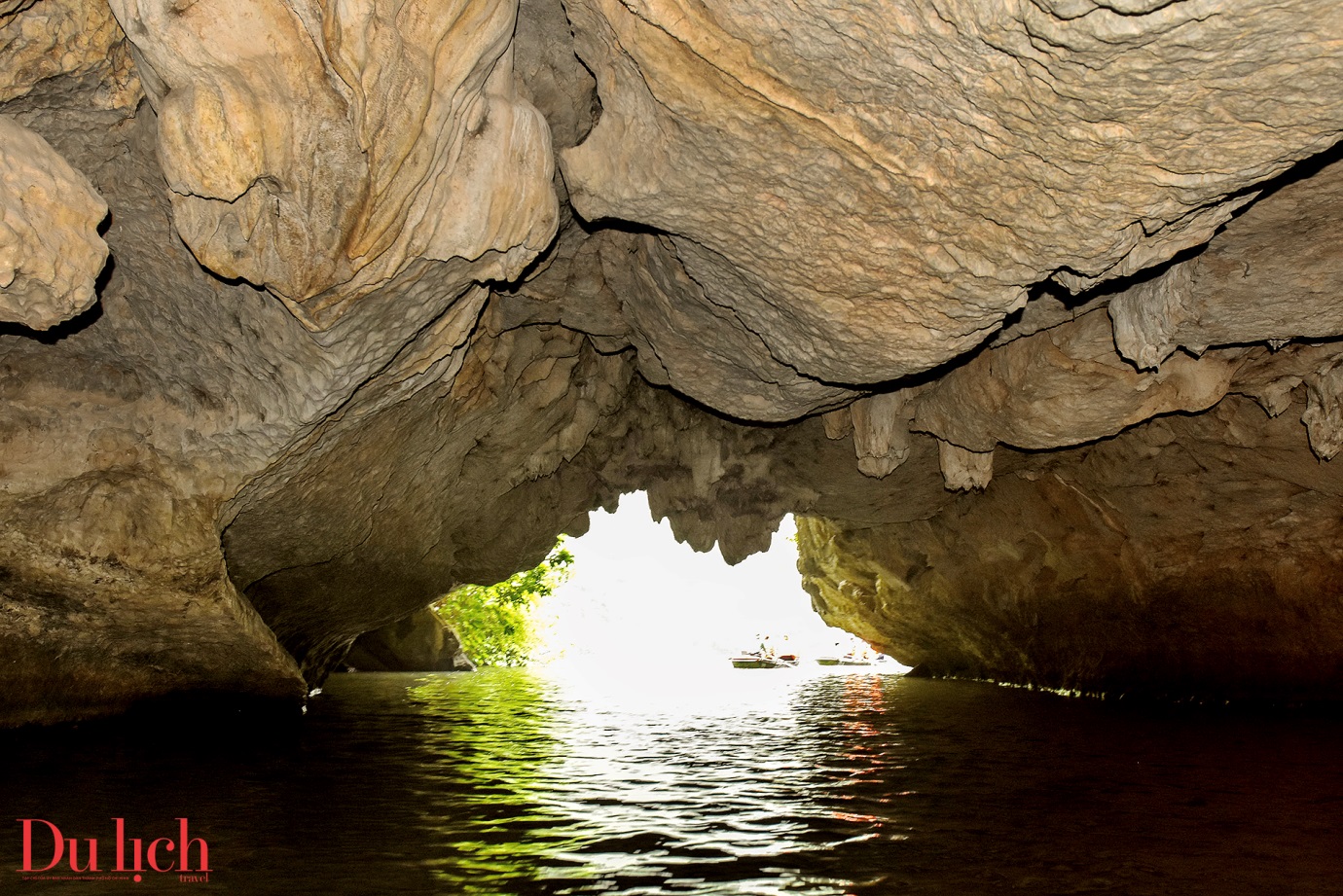 Di sản thiên nhiên hoang sơ, hùng vĩ ở Ninh Bình