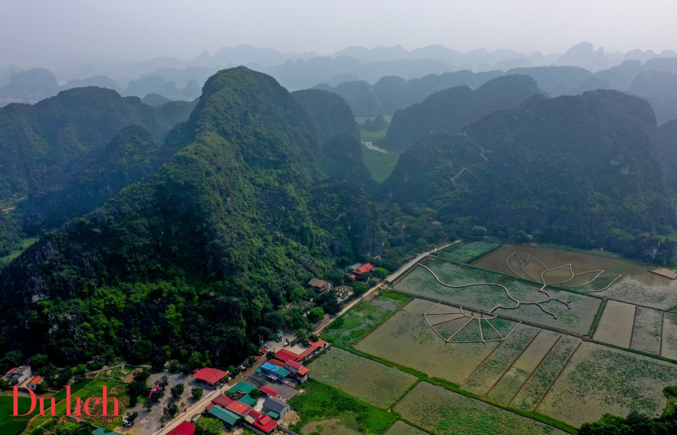 Di sản thiên nhiên hoang sơ, hùng vĩ ở Ninh Bình