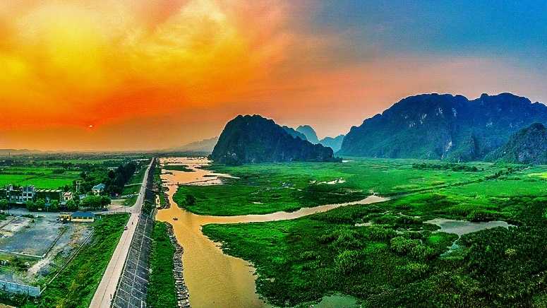 Di sản thiên nhiên hoang sơ, hùng vĩ ở Ninh Bình