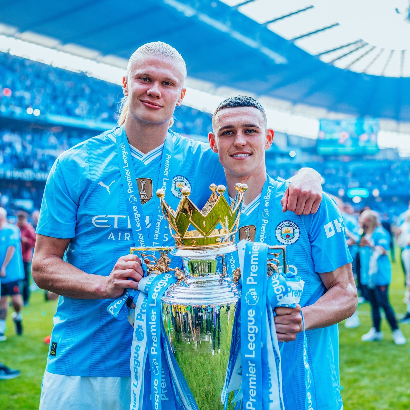Những khoảnh khắc đặc biệt trong ngày Man City làm nên lịch sử với chức vô địch Ngoại hạng Anh Những khoảnh khắc đặc biệt trong ngày Man City làm nên lịch sử với chức vô địch Ngoại hạng Anh