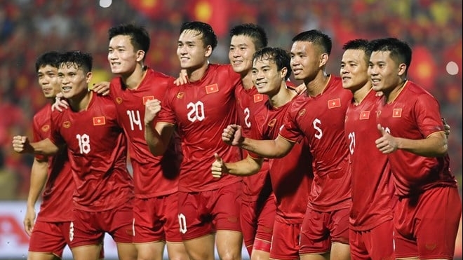 Ông Kim Sang-sik gọi nhiều cầu thủ kinh nghiệm lên tuyển Việt Nam