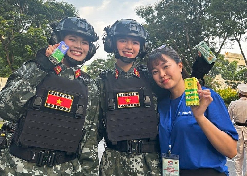 Vinamilk hòa cùng niềm vui của ngày hội thống nhất non sông