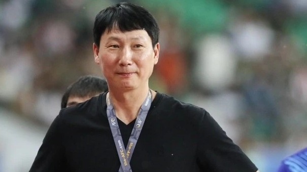 Thêm hai ngôi sao Đông Nam Á được chọn vào đội hình đấu Man United