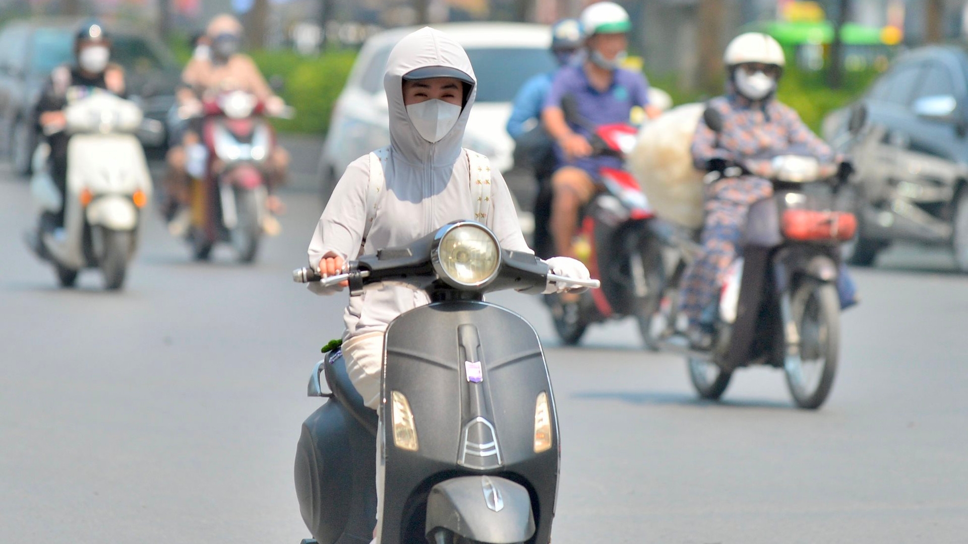 Dự báo thời tiết đêm nay và ngày mai 6/5: Hà Nội và các khu vực trên cả nước