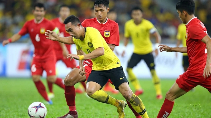 Bóng đá Malaysia nhận tin sốc trước trận gặp Việt Nam