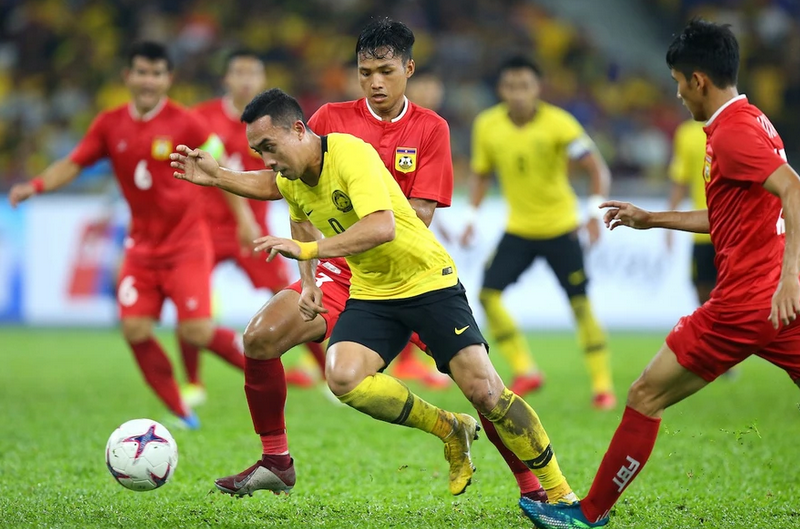 Bóng đá Malaysia nhận tin sốc trước trận gặp Việt Nam