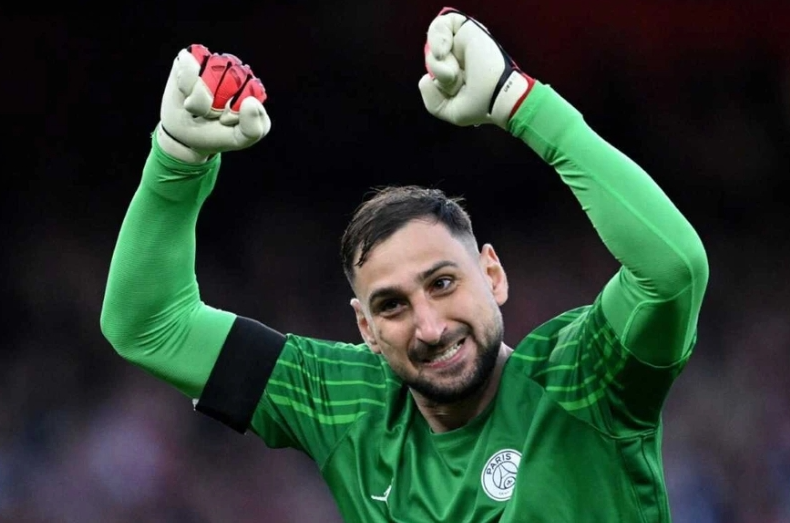 Man United sẵn sàng mua ‘người nhện’ Donnarumma