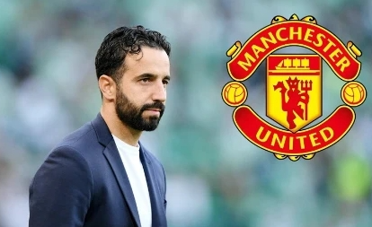 Danh thủ Scholes &apos;cảnh báo&apos; Man United có thể mắc sai lầm