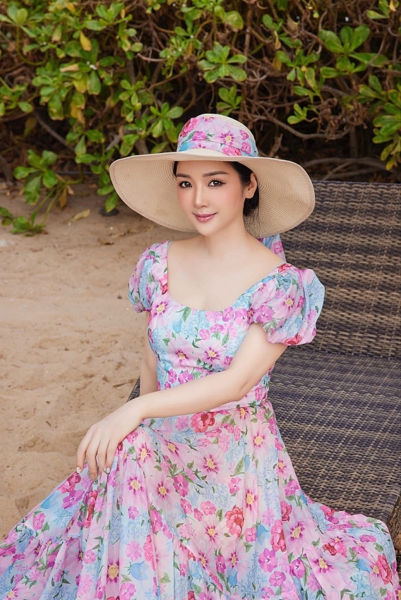 Ngoại hình U60 gây ngỡ ngàng của nàng hậu 'độc nhất vô nhị' Việt Nam