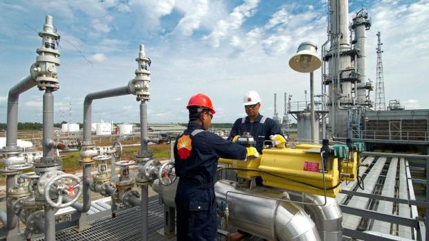 Ngành hóa dầu Trung Quốc lao đao vì cuộc chiến thương mại với Mỹ
