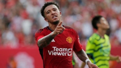 Man United giảm giá bán Sancho