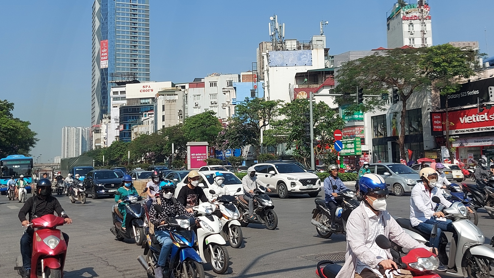 Dự báo thời tiết đêm nay và ngày mai 14/5: Hà Nội và các khu vực trên cả nước