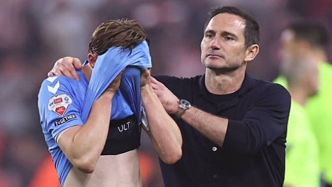 HLV Lampard thua ở vòng bán kết play-off thăng hạng Ngoại hạng Anh