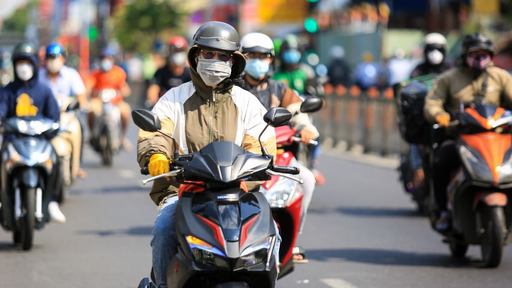 Dự báo thời tiết đêm nay và ngày mai 15/5: Hà Nội và các khu vực trên cả nước