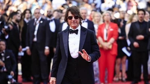 Tom Cruise xuất hiện 'cực ngầu' tại Cannes 2025