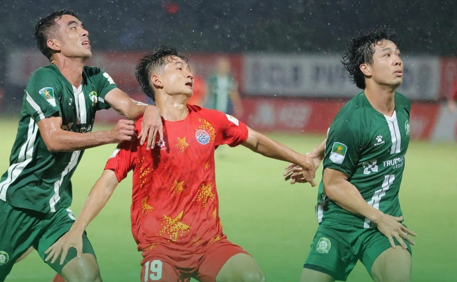 Điều kiện để đội bóng của Công Phượng trở lại sân chơi V-League mùa sau