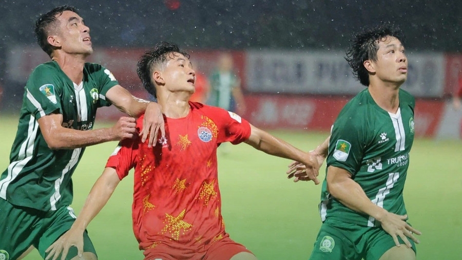 Điều kiện để đội bóng của Công Phượng trở lại sân chơi V-League mùa sau