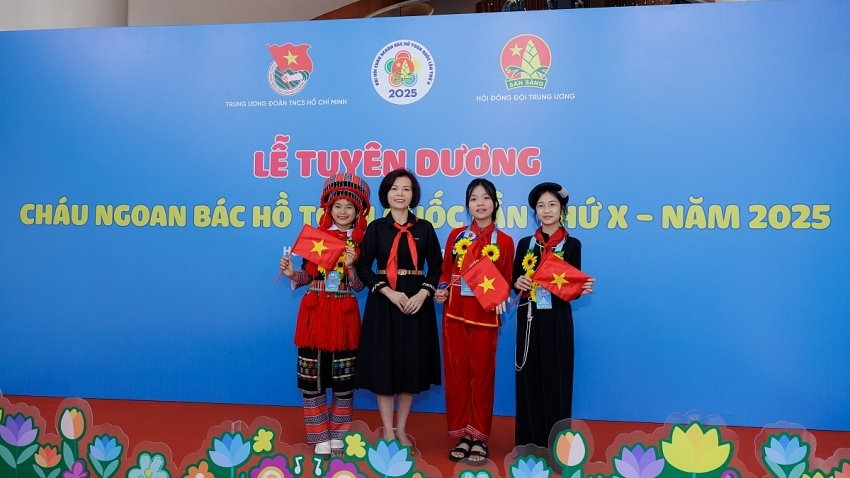 Vinamilk đồng hành cùng thiếu nhi cháu ngoan Bác Hồ hướng đến kỷ niệm 135 năm ngày sinh nhật Bác