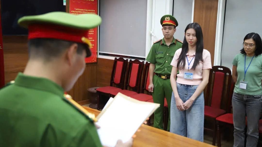 Hoa hậu Nguyễn Thúc Thùy Tiên bị bắt