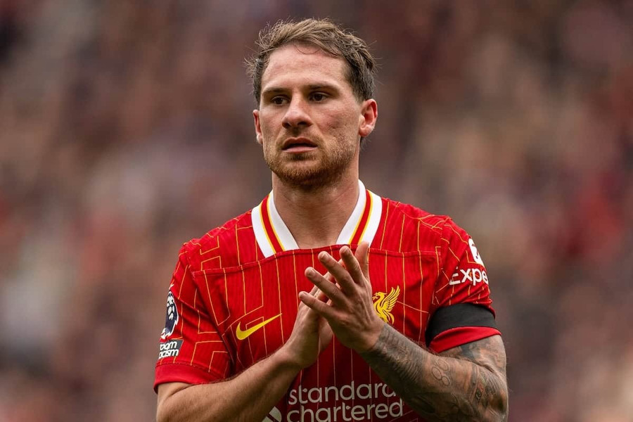 Liverpool cất trụ cột người Argentina hết mùa giải