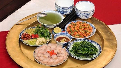 Ký ức về chiếc mâm đồng cũ