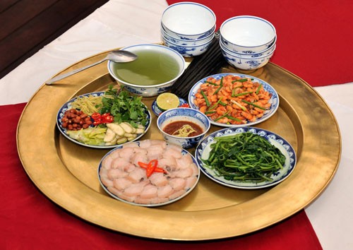 Ký ức về chiếc mâm đồng cũ