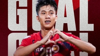 Tiền đạo Phan Văn Đức chốt tương lai?