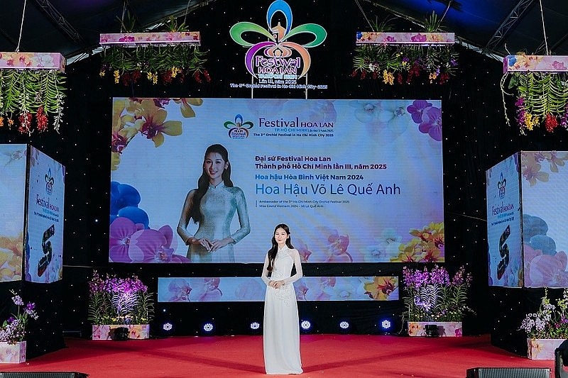 Hoa hậu Quế Anh hóa thân thành ‘đóa hoa lan’ gây thương nhớ
