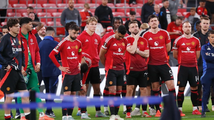 Man Utd mất những gì khi thua Tottenham?