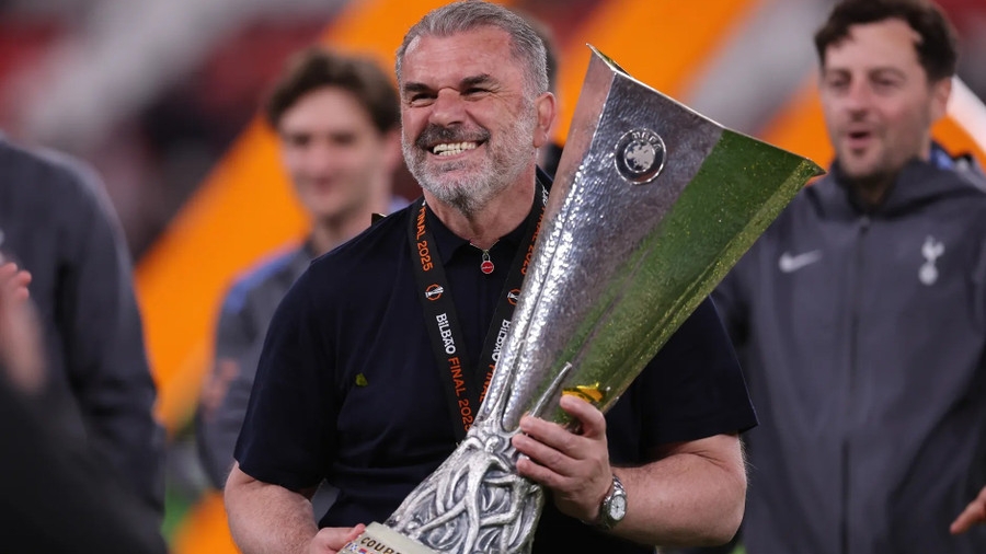 HLV Postecoglou được thưởng lớn khi giúp Tottenham vô địch Europa League
