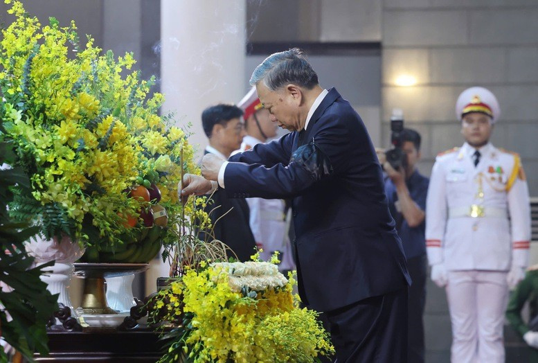 Lãnh đạo Đảng, Nhà nước viếng nguyên Chủ tịch nước Trần Đức Lương