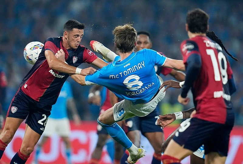 Ngôi sao bị Man Utd ‘ruồng bỏ’ giúp Napoli vô địch Serie A