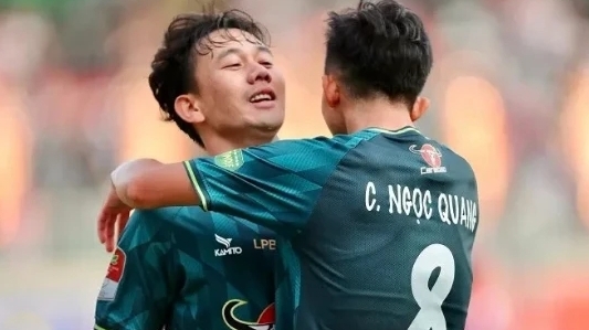 HLV Hoàng Anh Gia Lai nói về tin đồn chia tay Minh Vương, Ngọc Quang