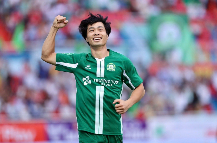 Công Phượng nói điều bất ngờ khi tái xuất ở tuyển Việt Nam Công Phượng nói điều bất ngờ khi tái xuất ở tuyển Việt Nam