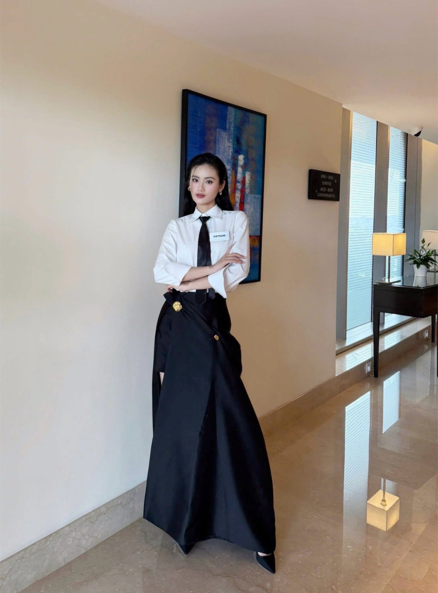 Thời trang biến hóa ấn tượng của Hoa hậu Ý Nhi tại Miss World 2025