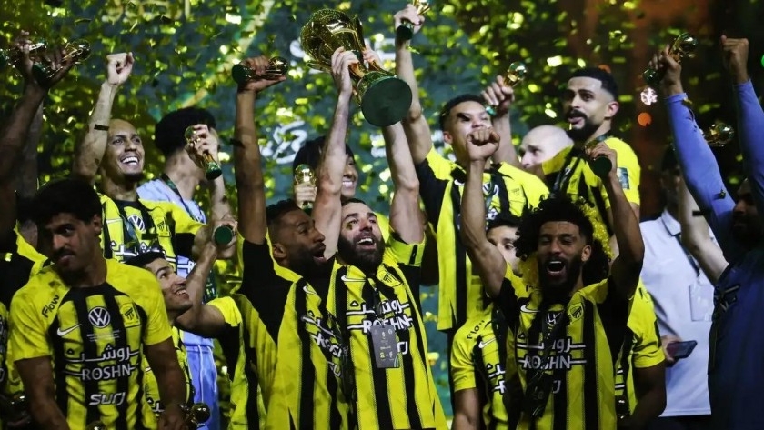 Benzema tỏa sáng, Al-Ittihad lên ngôi Vô địch King"s Cup