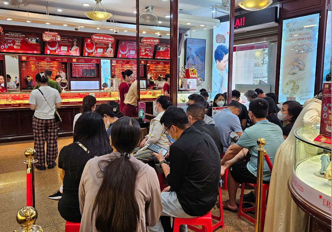 Mất niềm tin vào vàng Bảo Tín Minh Châu
